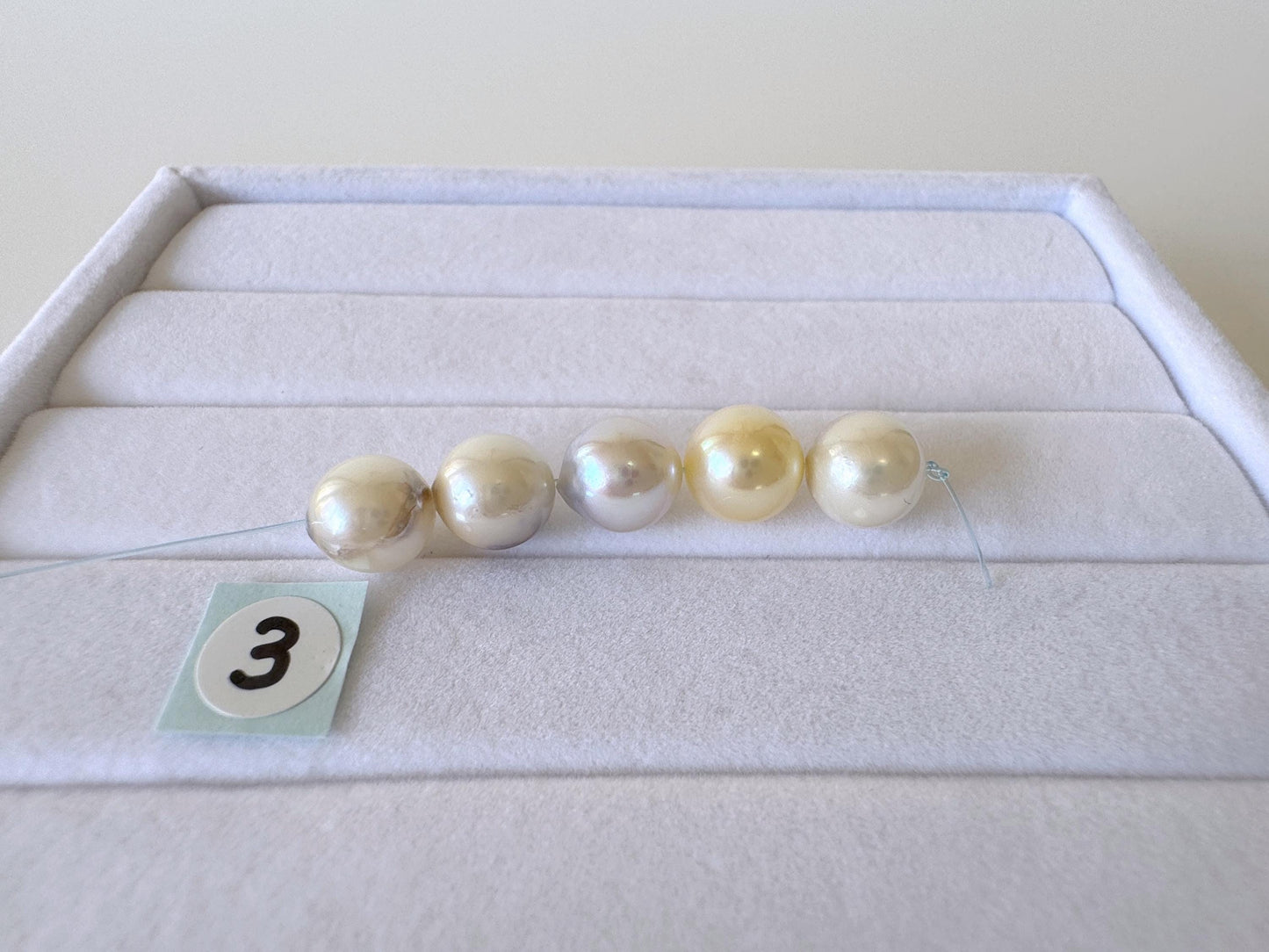 Natural Akoya Pearl Beads: Blue Silver Yellow White, 7.5-8mm, 5-Piece Strand