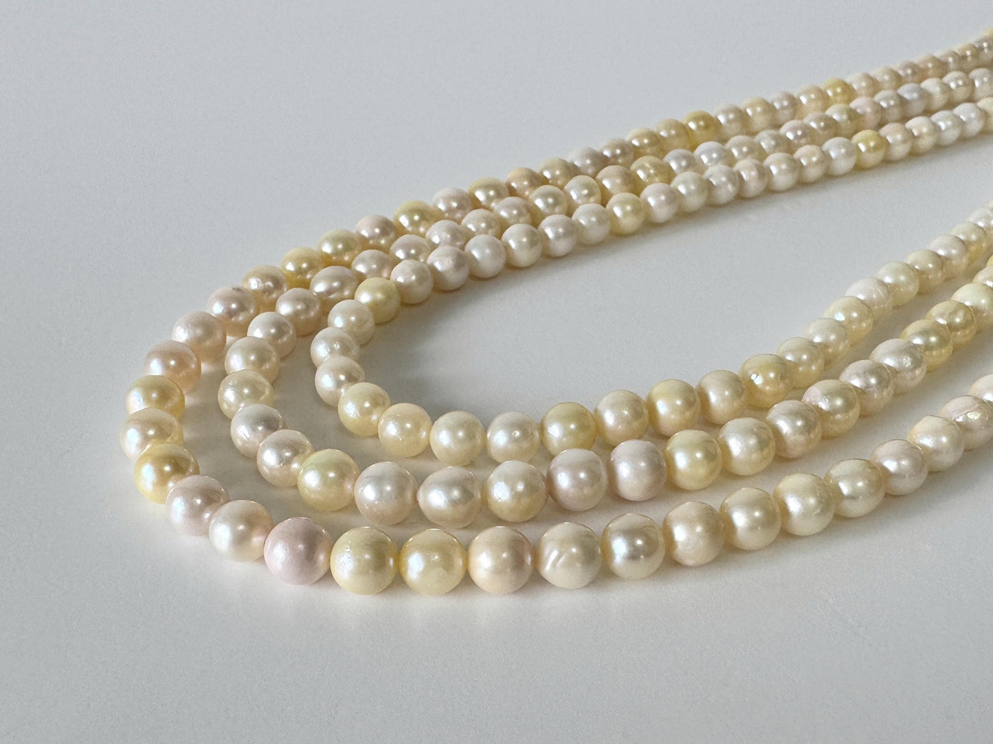 Japanese Akoya Pearl Strand - Cultured Saltwater Beads - 5-5.7mm Off Cream/Yellow, Full 40cm Length, Jewelry Crafts, Value-Priced