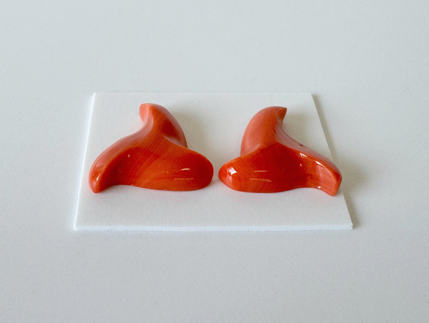 Momo Coral Loose | Unique Carved Pair | Natural Orange | 18X18.5mm | Back Hole Jewelry Supplies