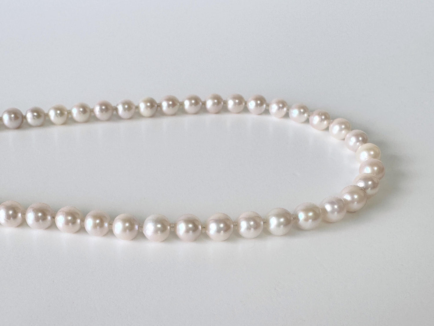 Japanese Akoya Pearl Necklace: Cream White 6.5-7mm Cultured Strand, Silver Clasp | Saltwater Gems, 45cm Length