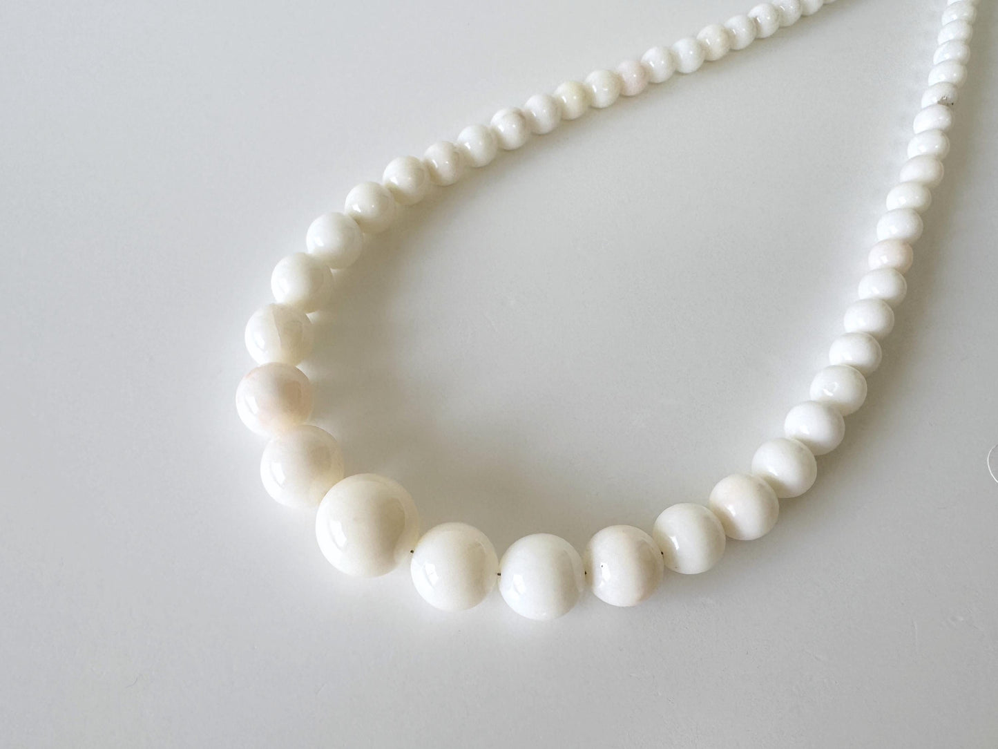 Natural Coral Strand - Deep Sea Midway White Round Beads - 4.2-13.6mm Size, 17.7in Length, Jewelry Making Supplies