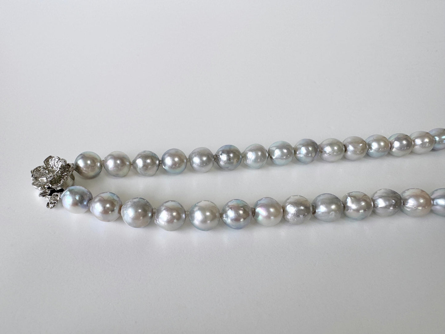 Japanese Akoya Pearl : Natural Blue Silver Color - Cultured Saltwater Pearls, 8-8.5mm Beads, Silver Clasp Necklace, 45cm