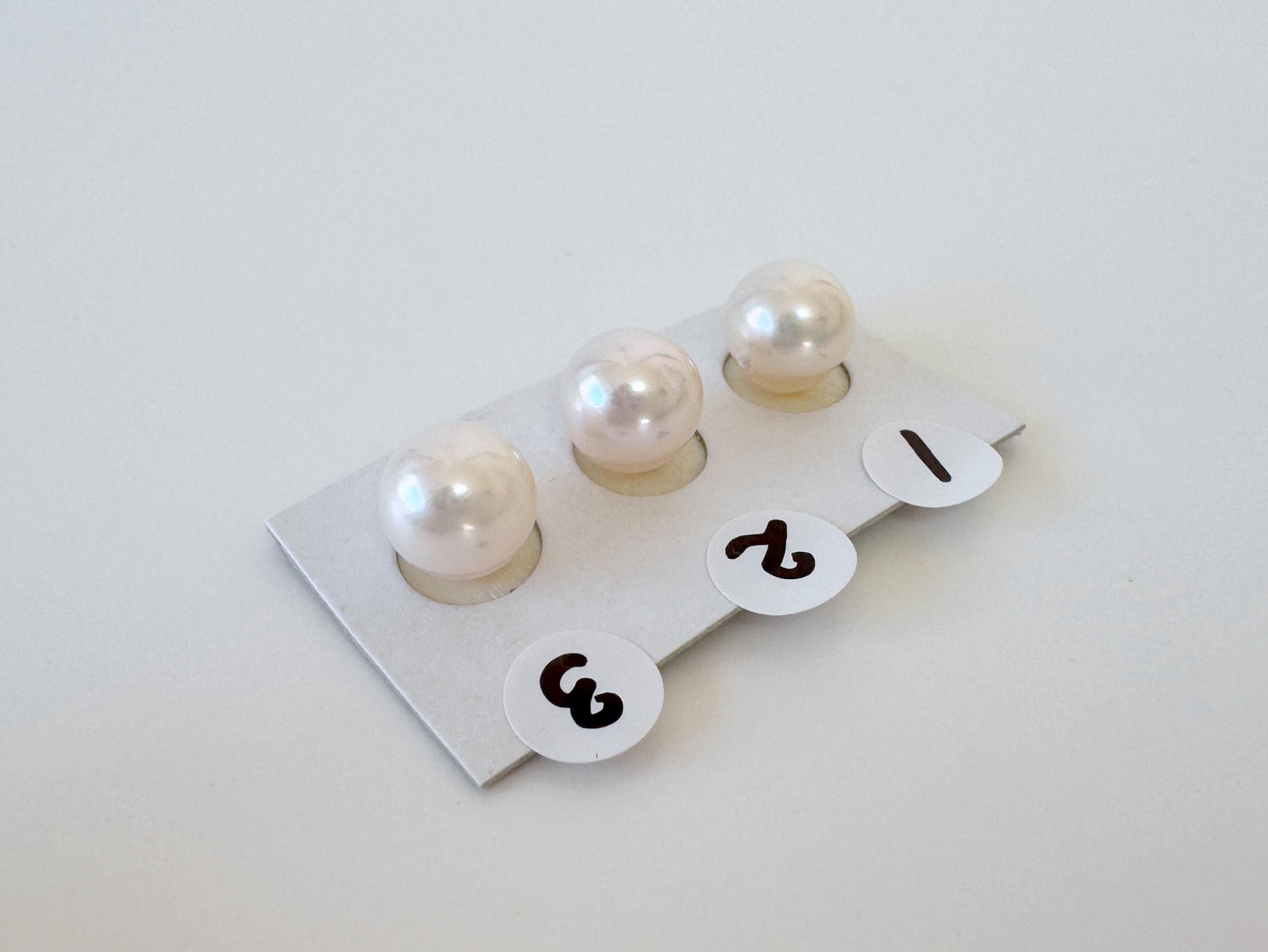 Akoya Pearls Cultured Saltwater: 8mm up White Pink Overtone, Half-Drilled Round | Japanese Pearl, Loose Beads