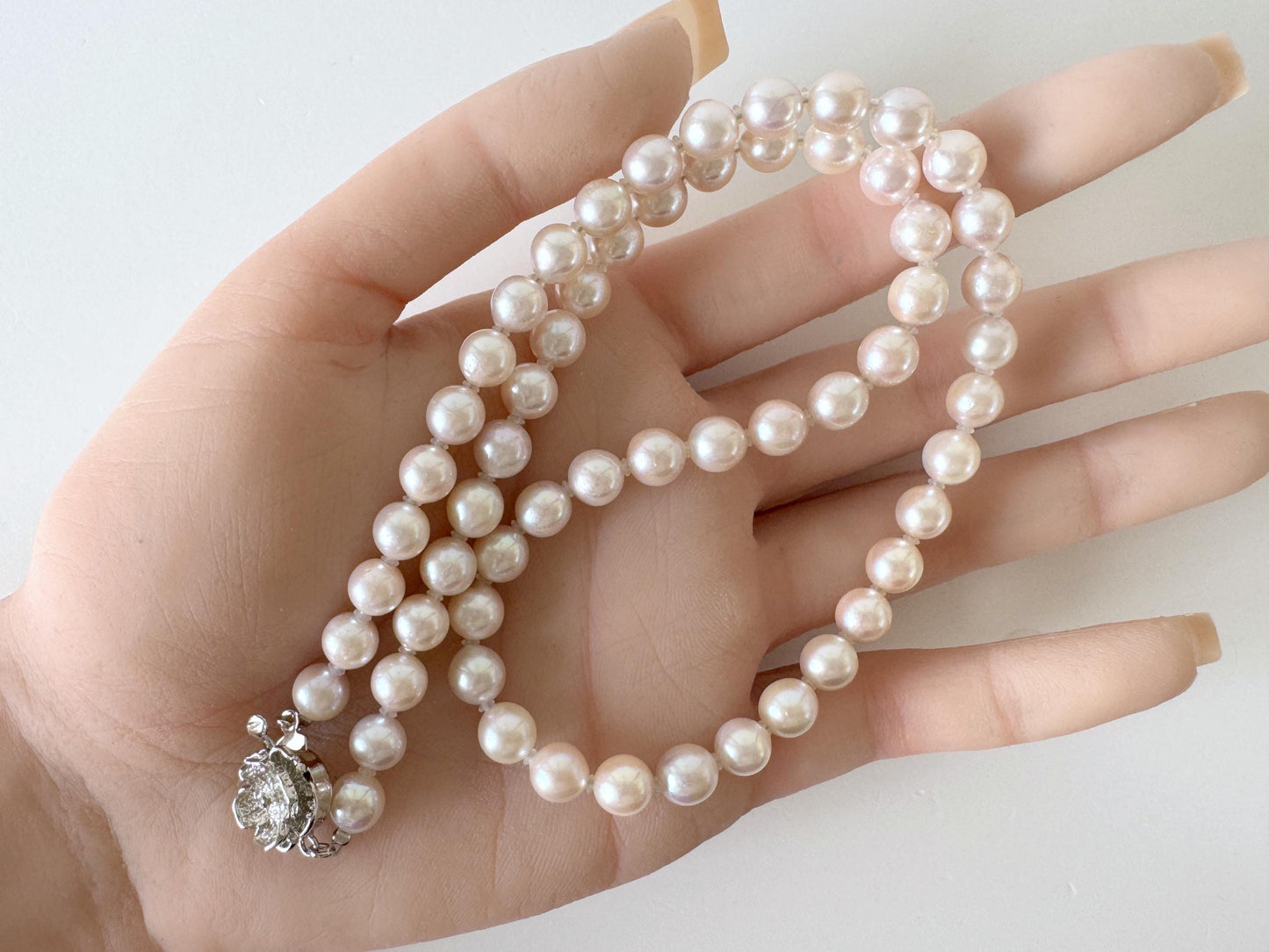 Japanese Akoya Pearl Necklace: Cream White 6.5-7mm Cultured Strand, Silver Clasp | Saltwater Gems, 45cm Length