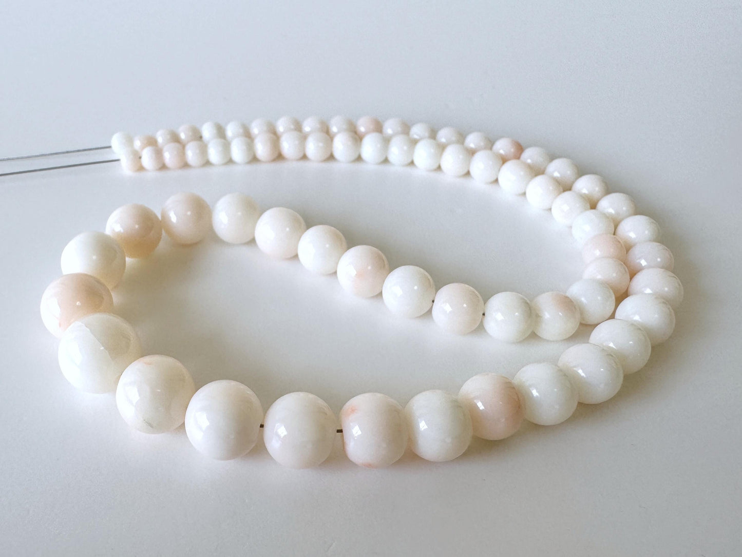 Natural Coral Strand Midway Deep Sea: White/Very Slightly Light Pink - Round Beads, 4.3-10mm, 40cm Length, Jewelry Making Supplies