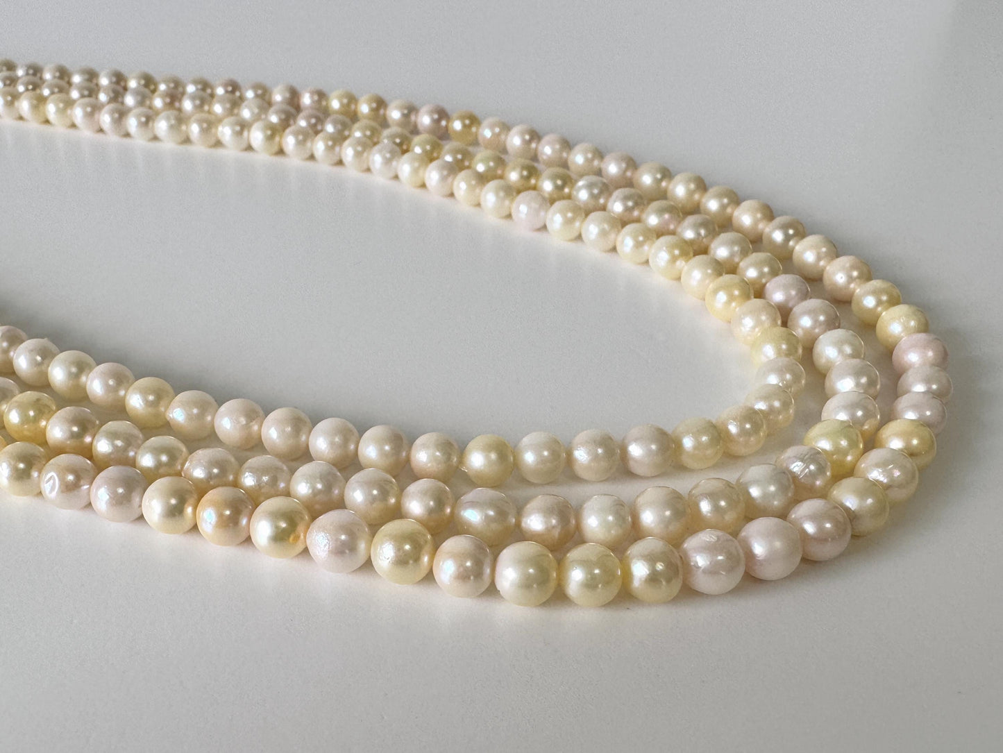 Japanese Akoya Pearl Strand - Cultured Saltwater Beads - 5-5.7mm Off Cream/Yellow, Full 40cm Length, Jewelry Crafts, Value-Priced