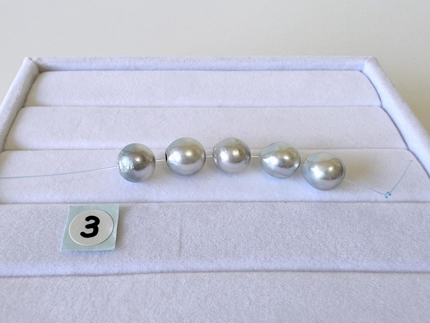 Japanese Akoya Pearl Beads: Natural Blue-Silver Cultured Pearls, Semi-Round Shape (7.5-8mm, Saltwater Mini Strand, 5 Pcs)