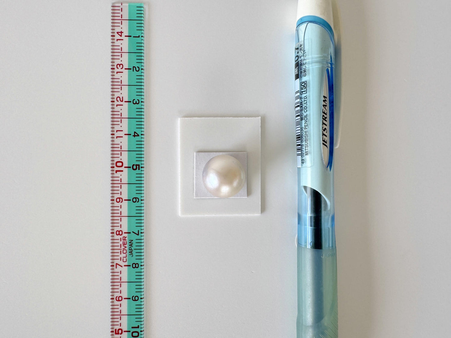 South sea pearl 12.4mm, Natural White/Slightly light blue Color, Half-Drilled Round/Slightly loose, unused vintage, Salt water pearl