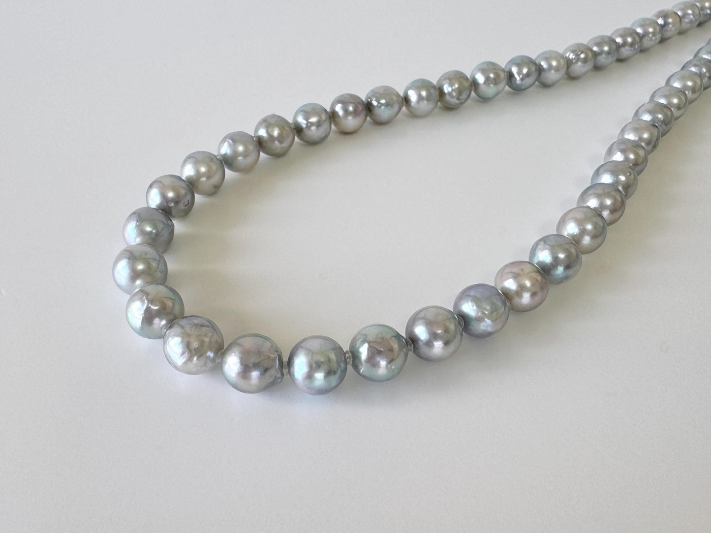 Japanese Akoya Pearl : Natural Blue Silver Color - Cultured Saltwater Pearls, 8-8.5mm Beads, Silver Clasp Necklace