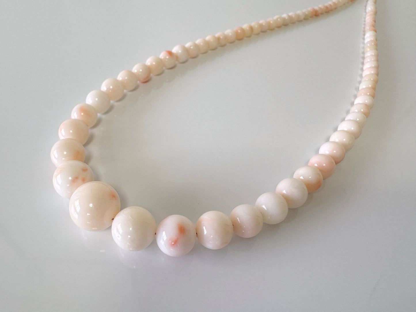 Natural Deep Sea, Midway Coral Round Beads Strand 3.8-11.4mm, 43cm, 16.9inches, Natural Slightly Pink/White Color Coral