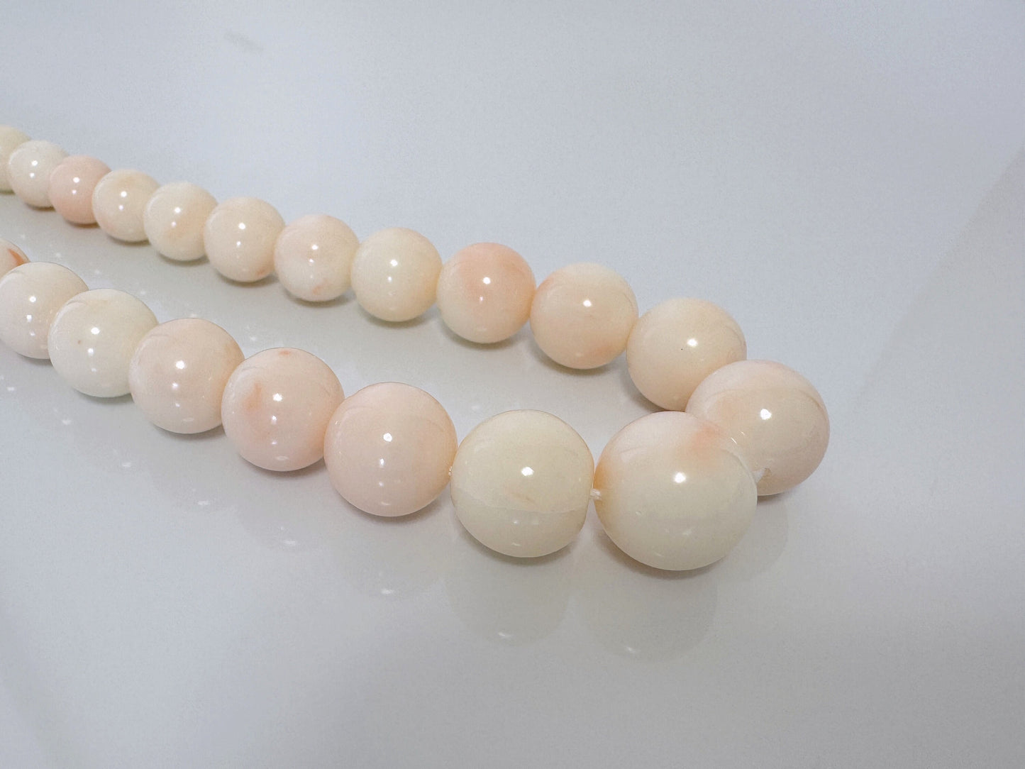 Natural Deep Sea, Midway Coral Round Beads Strand 8.5-14.5mm, 42cm, 16.5inches, Natural White/Slightly Pink Color Coral