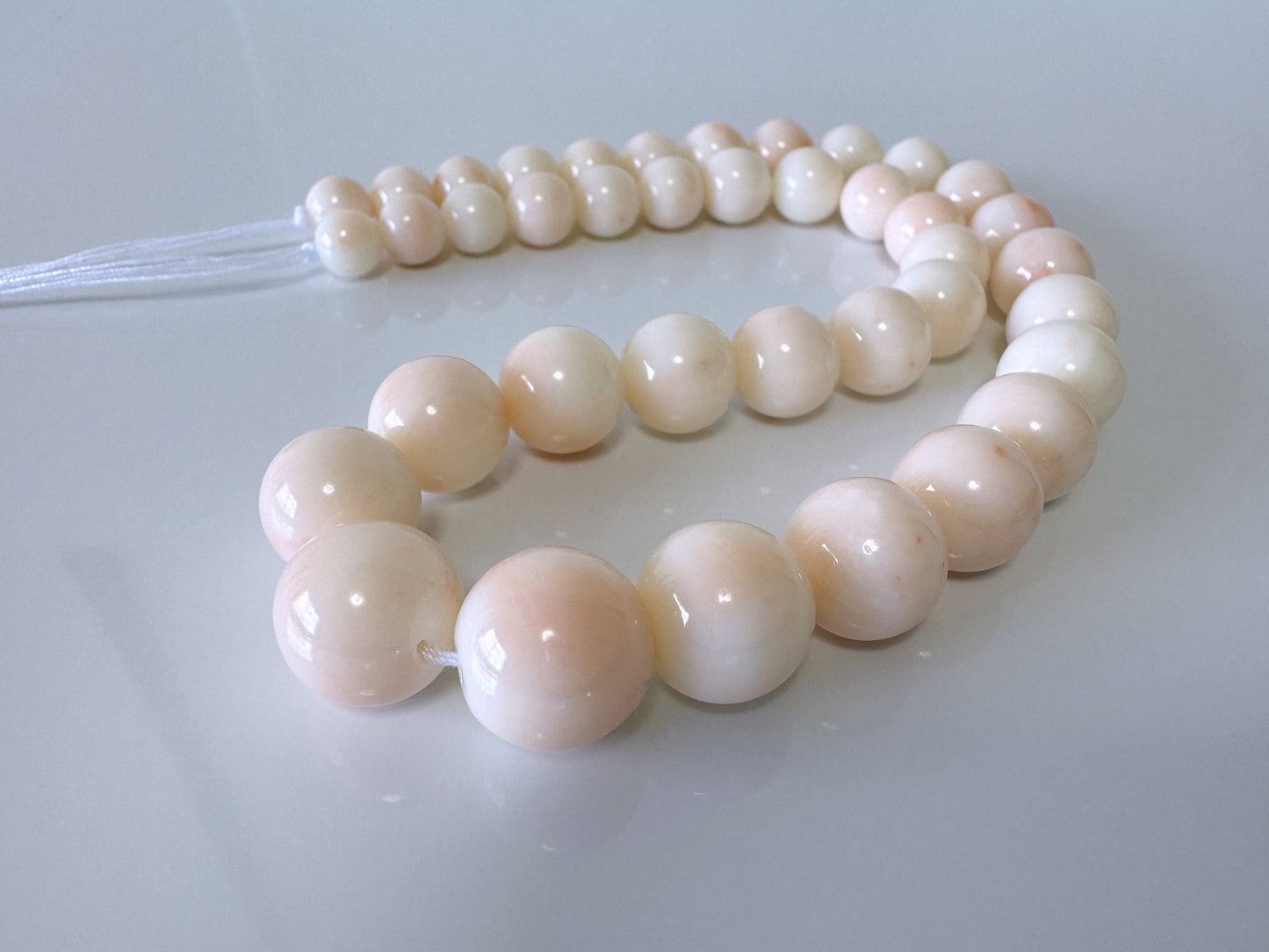 Natural Deep Sea, Midway Coral Round Beads Strand 8.5-14.5mm, 42cm, 16.5inches, Natural White/Slightly Pink Color Coral