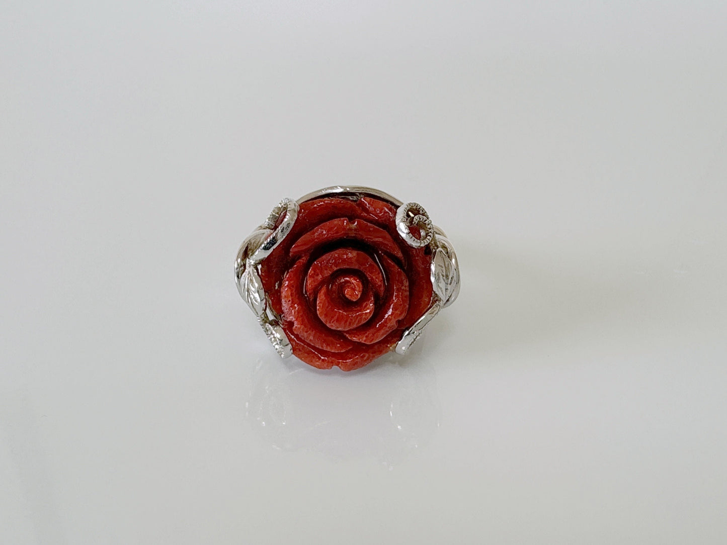 Natural sponge coral rose silver ring,  size is Jp 17, US 8.5, UK Q, IT 57