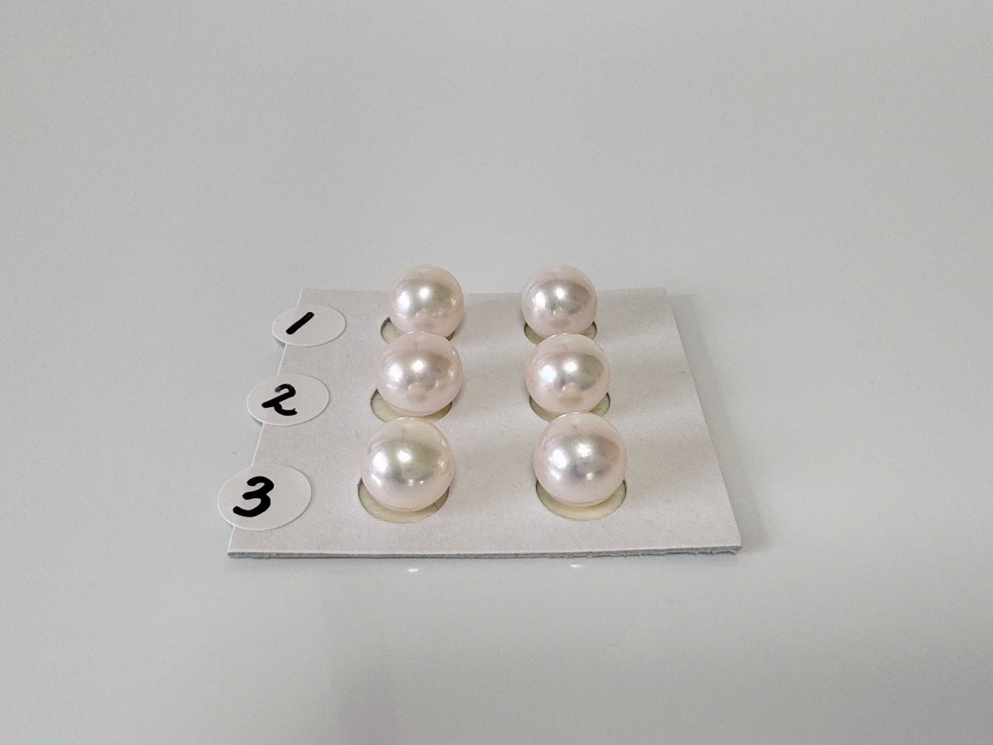 Japanese Akoya Cultured Pearl 8-8.5mm, White/Pink overtone Color, Half-Drilled Round loose, Price per Pair, Salt water pearl