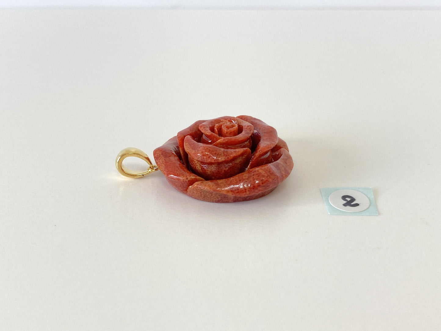 Sponge Coral Rose Pendant with Brass Bail (gold plated)/ African Coral / Diameter of 30mm / Natural Reddish-Brown Color