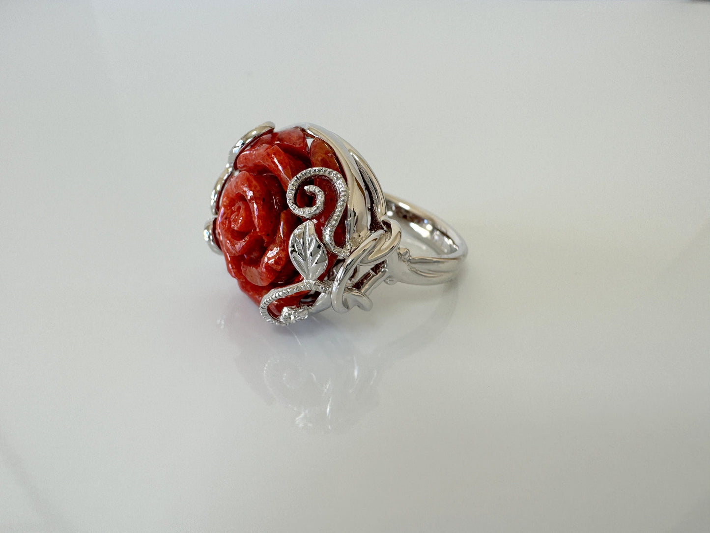 Natural sponge coral rose silver ring,  size is Jp 13, US 6.5-7, UK M-N, IT 53